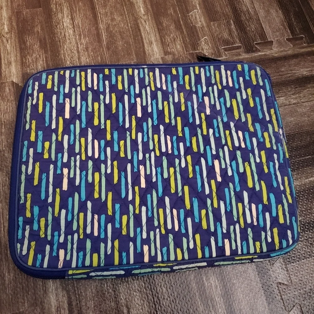 Vera Bradley Katalina Showers Tablet Zip Case eReader Sleeve Padded.